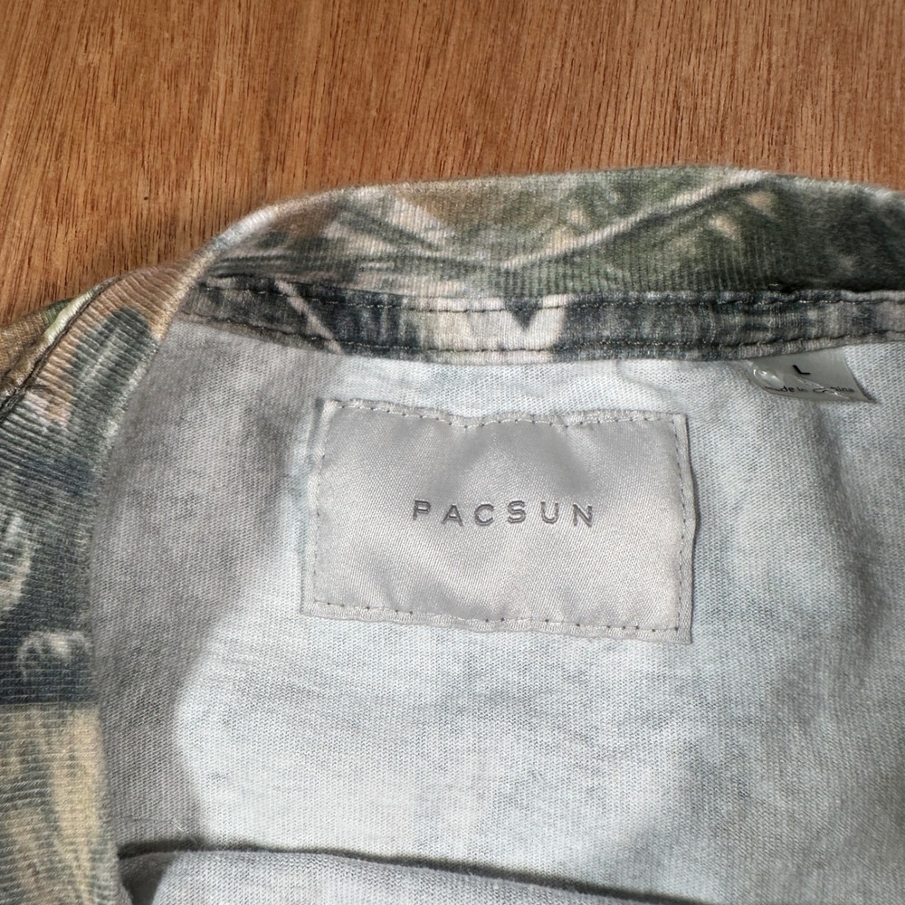 PacSun Graphic Tee Mens L Green Camo Chaos 02 Streetwear Short Sleeve Shirt - Picture 6 of 9